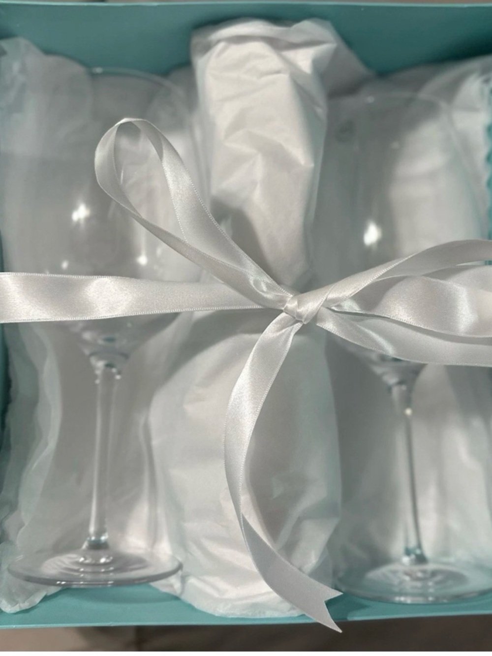 NEW TIFFANY & CO. NIB Set Of 2 Crystal Wine Glasses 13oz/9 Inch Tall